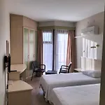 酒店 蕾兹万酒店 Çeşme