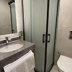 蕾兹万酒店 2* Çeşme