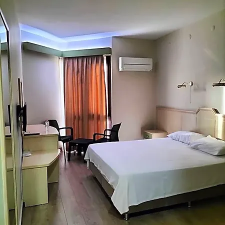 Ridvan Hotel Çeşme