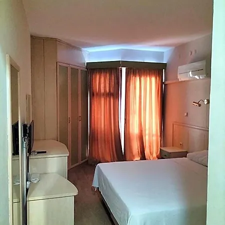 Ridvan Hotel Çeşme
